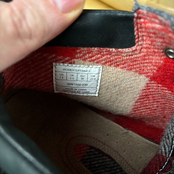 Woolrich Chukka Boot Womens 7.5 Gray Wool Lined Vibram Sole Ankle Bootie - Picture 8 of 11